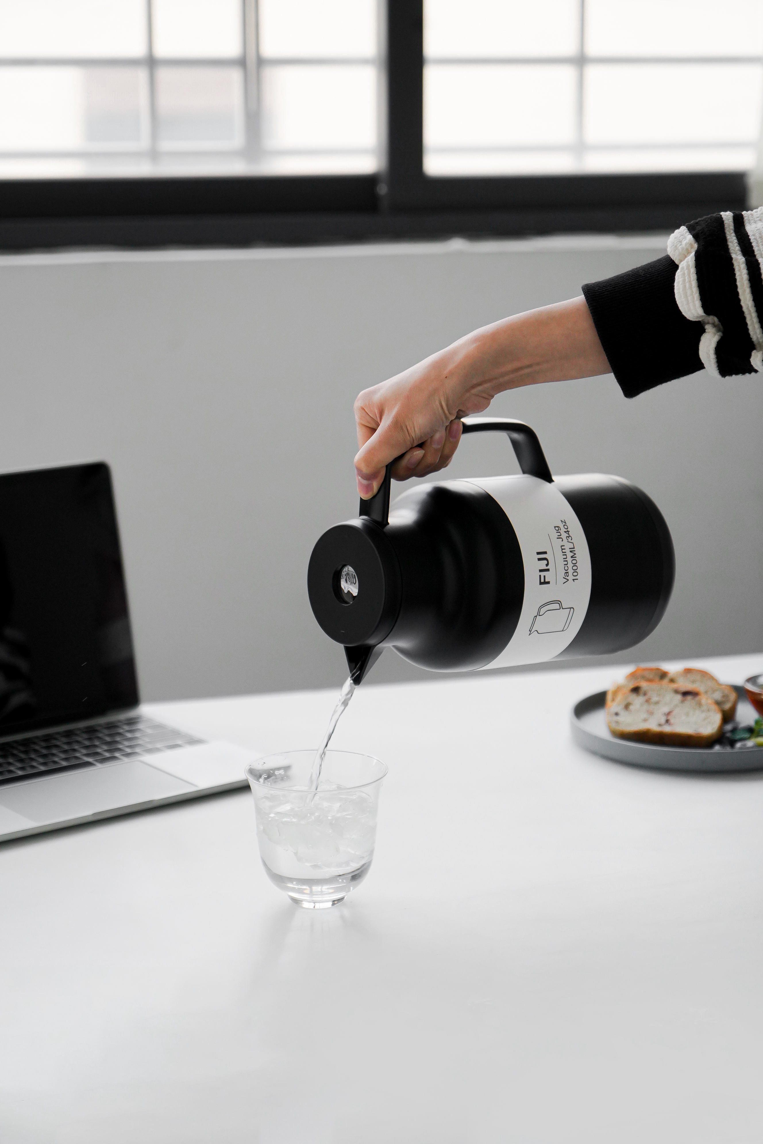 MOYA FIJI 1L Thermal Carafe – 5 Colors, Double-Wall Insulation, Japanese Minimalist Style