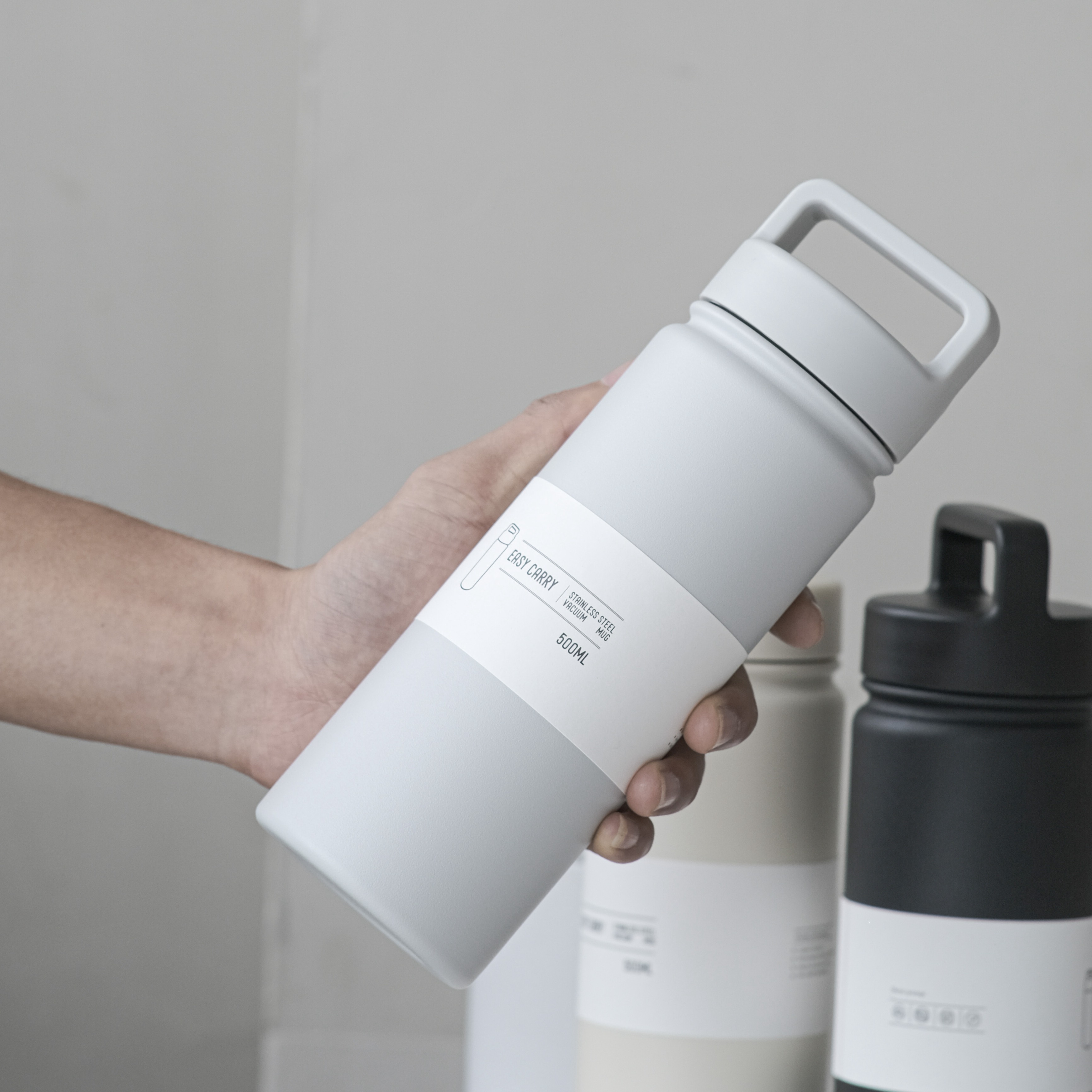 Premium 500ml Insulated Bottle with Handle | 24-Hour Hot & Cold Retention