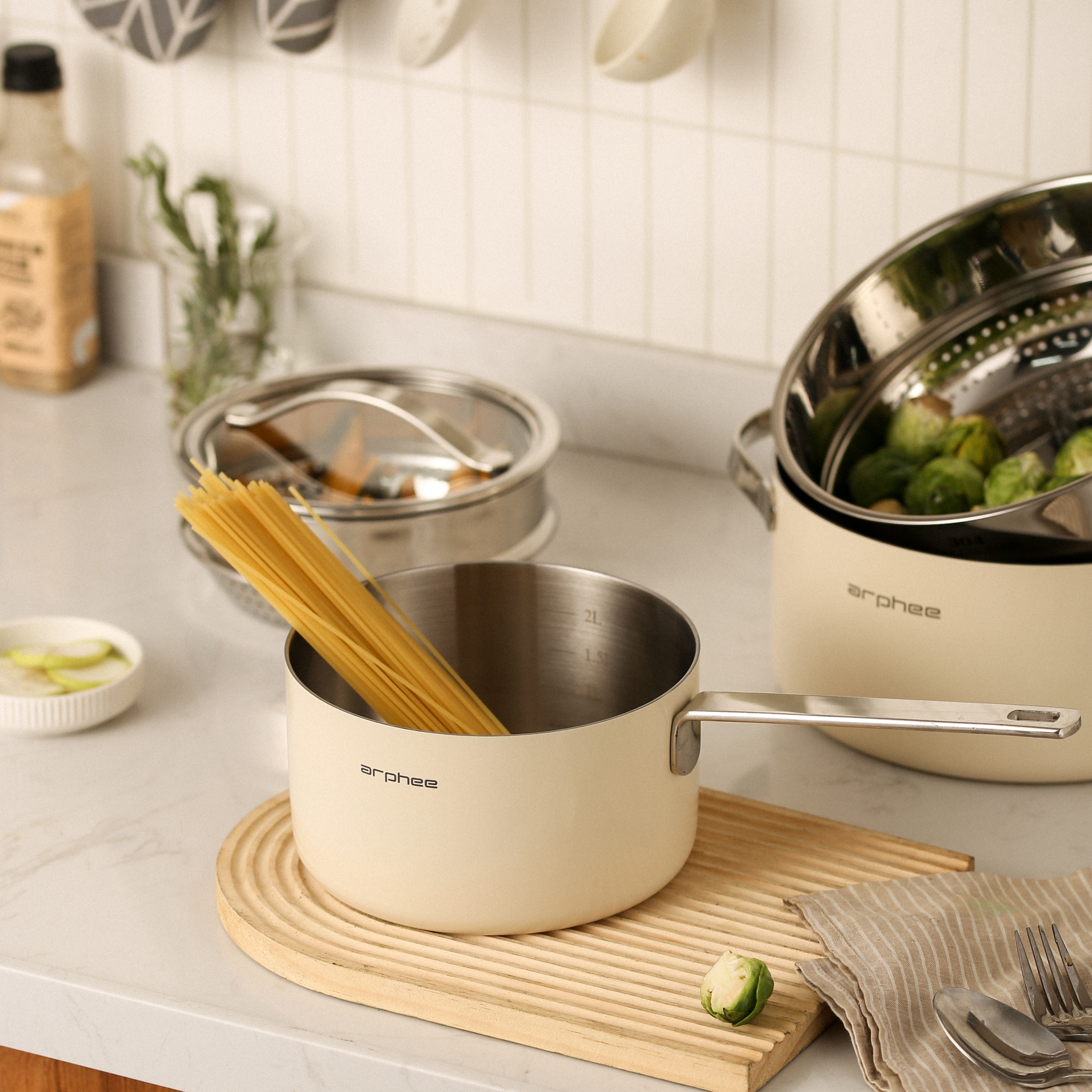 MOLIJIA 304 Stainless Steel Steamer Pot with Built-in Steam Rack, Steaming Pumpkin and Vegetables on Induction Cooktop