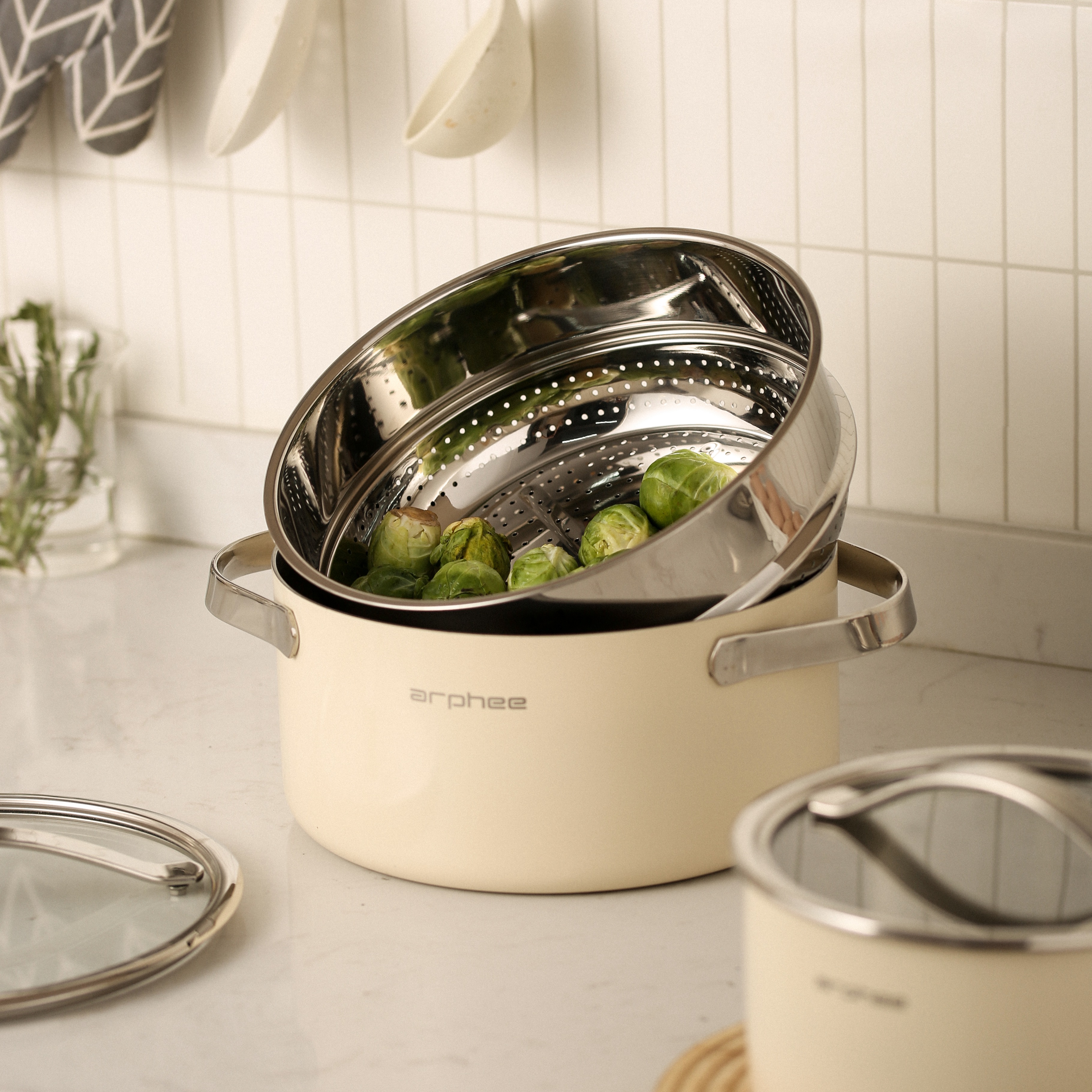 MOLIJIA 304 Stainless Steel Steamer Pot with Built-in Steam Rack, Steaming Pumpkin and Vegetables on Induction Cooktop