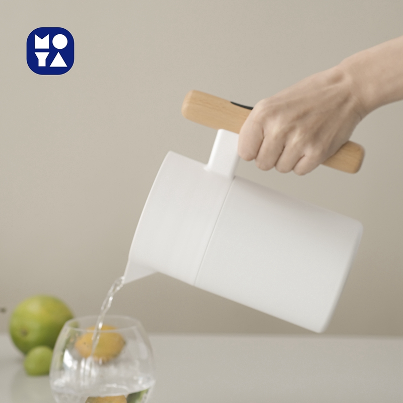 Portable Stainless Steel Vacuum Insulated Thermos Pot with Cylindrical Wooden Handle