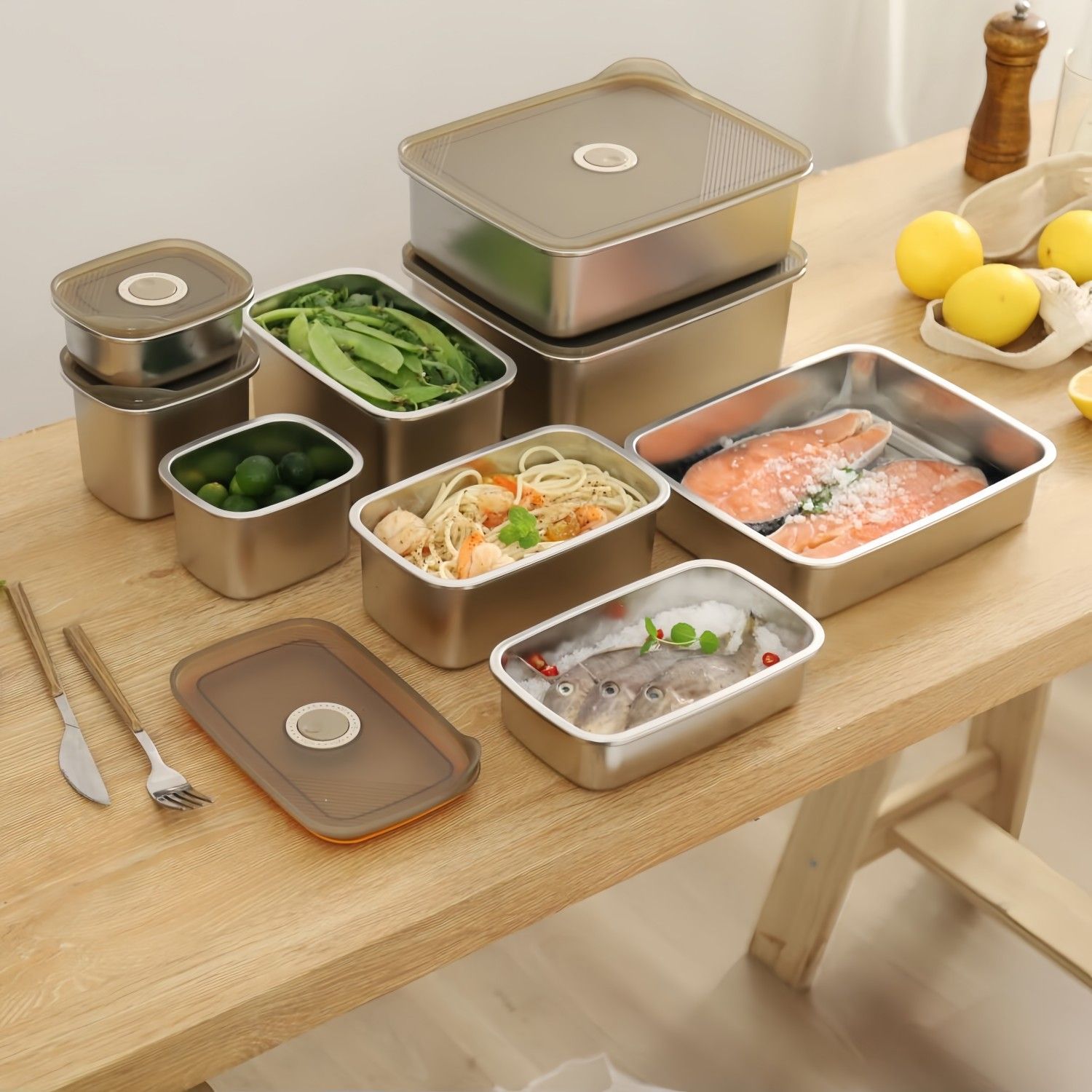 commercial kitchen food storage containers (1)