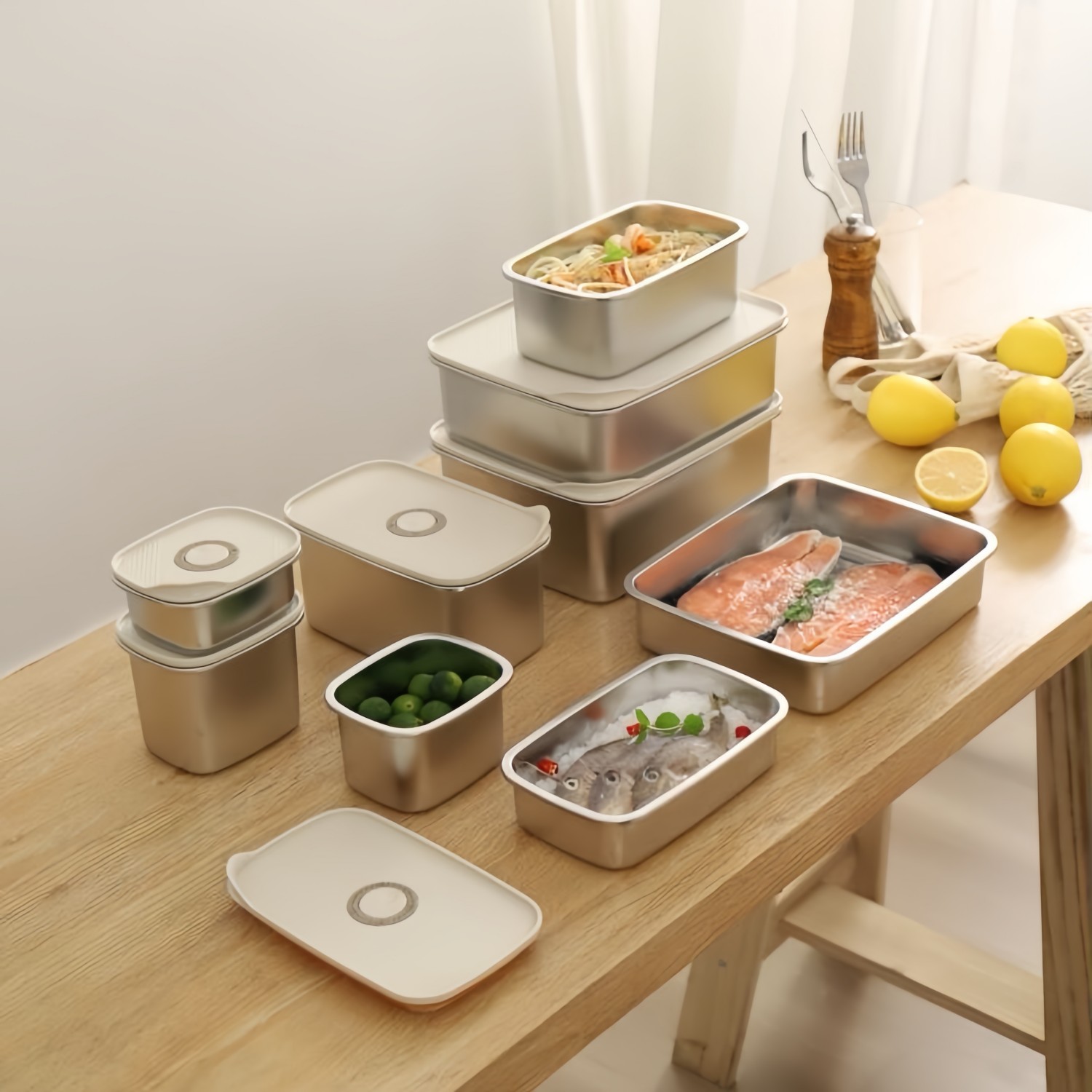 commercial kitchen food storage containers (2)