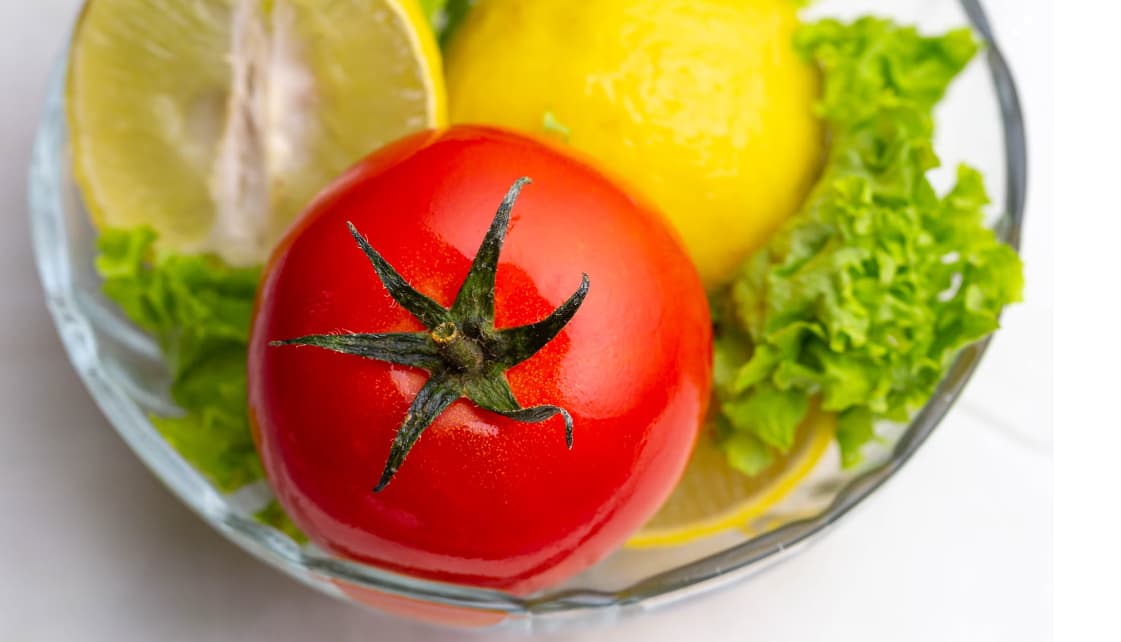 Stainless steel lunch boxes should not store acidic substances for a long time