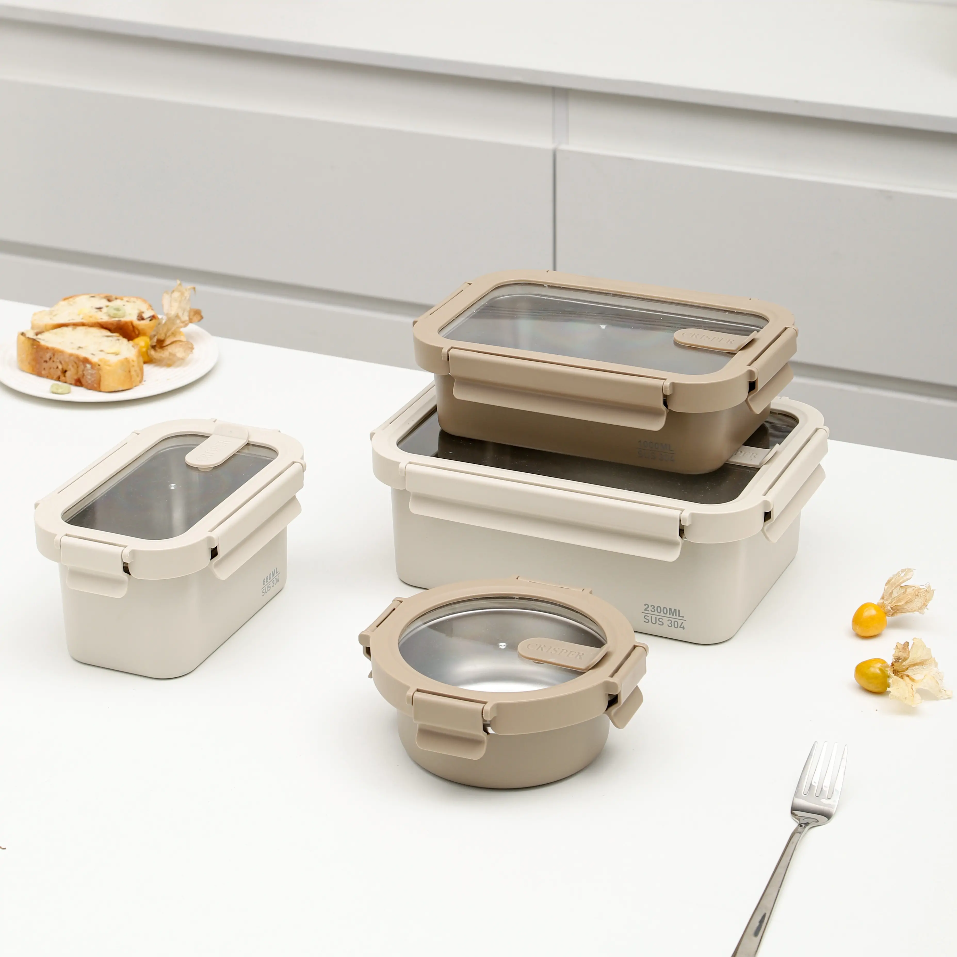 New glass-covered food storage container