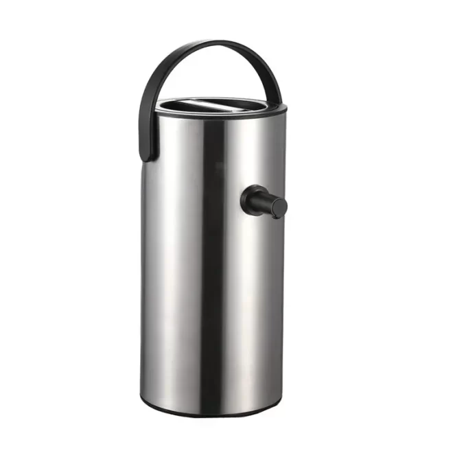 Simple pneumatic thermos flask