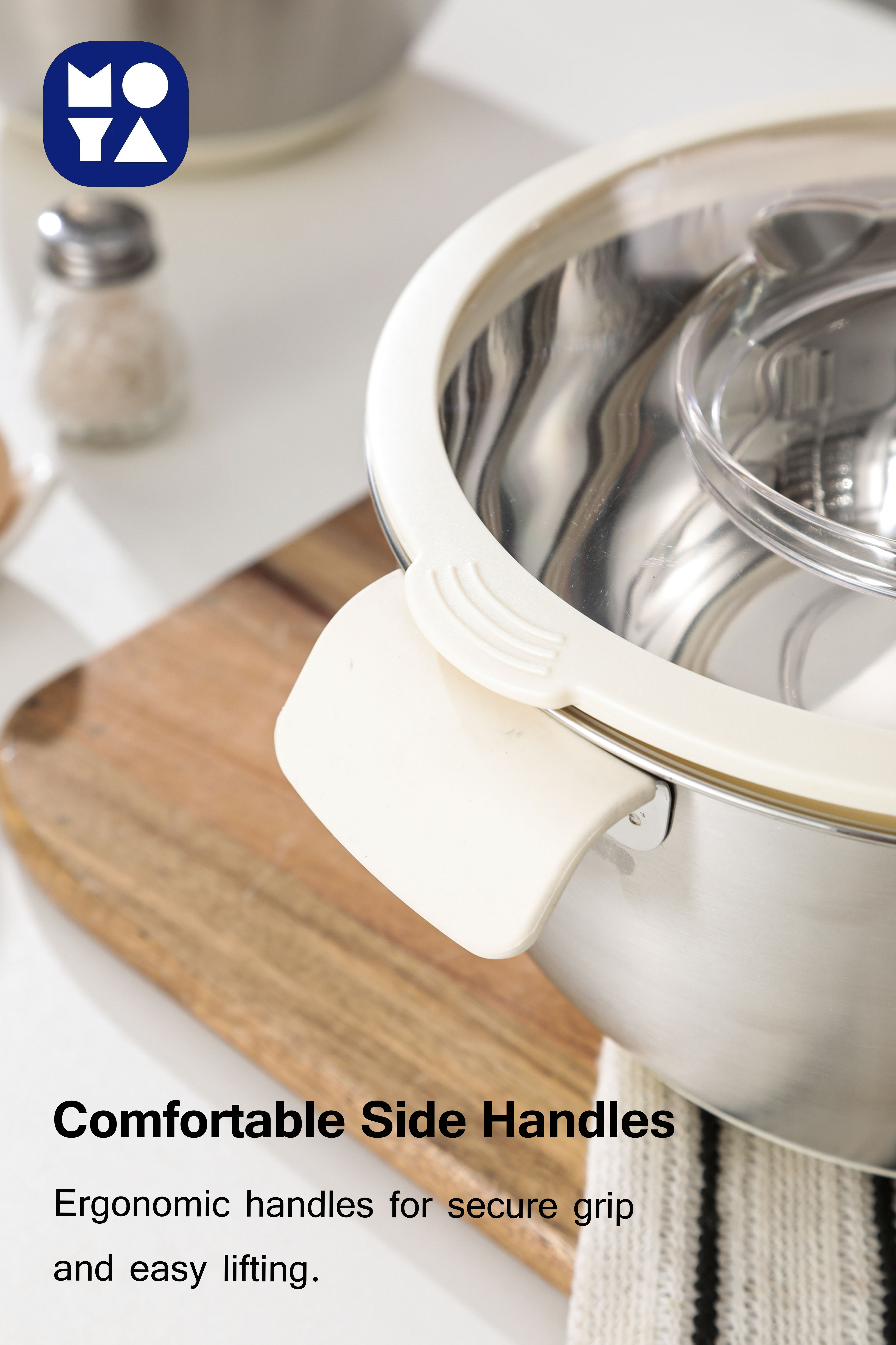 Stainless steel salad bowl with cover