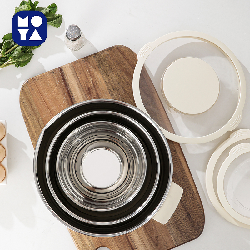 Saladeira em aço inoxidável com tampa