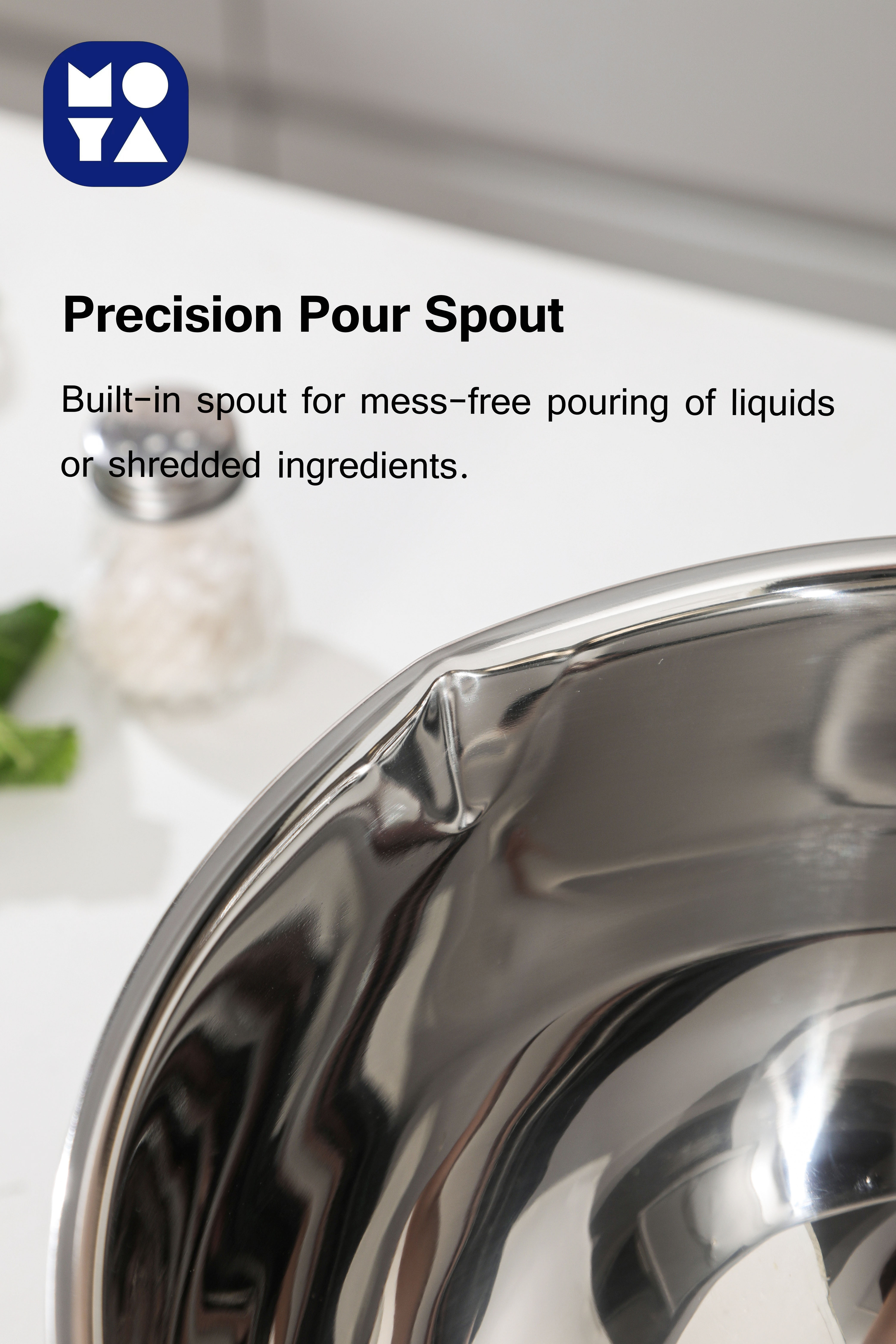 Stainless steel salad bowl with cover