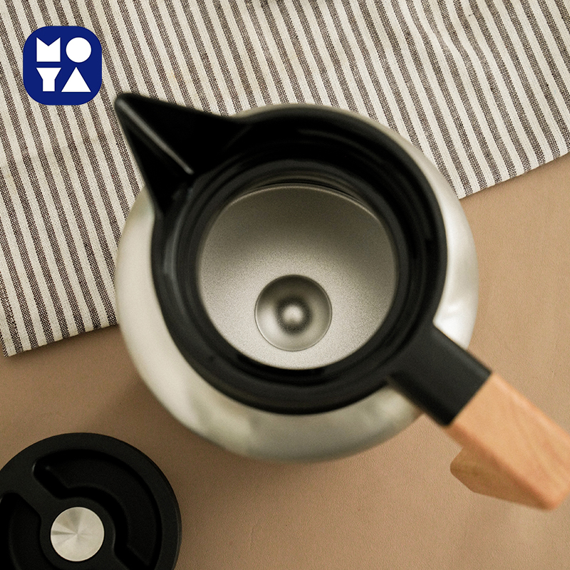 Japanese style coffee thermos pot
