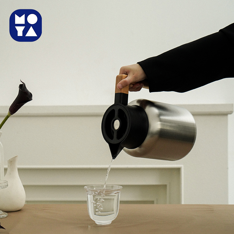 Japanese style coffee thermos pot