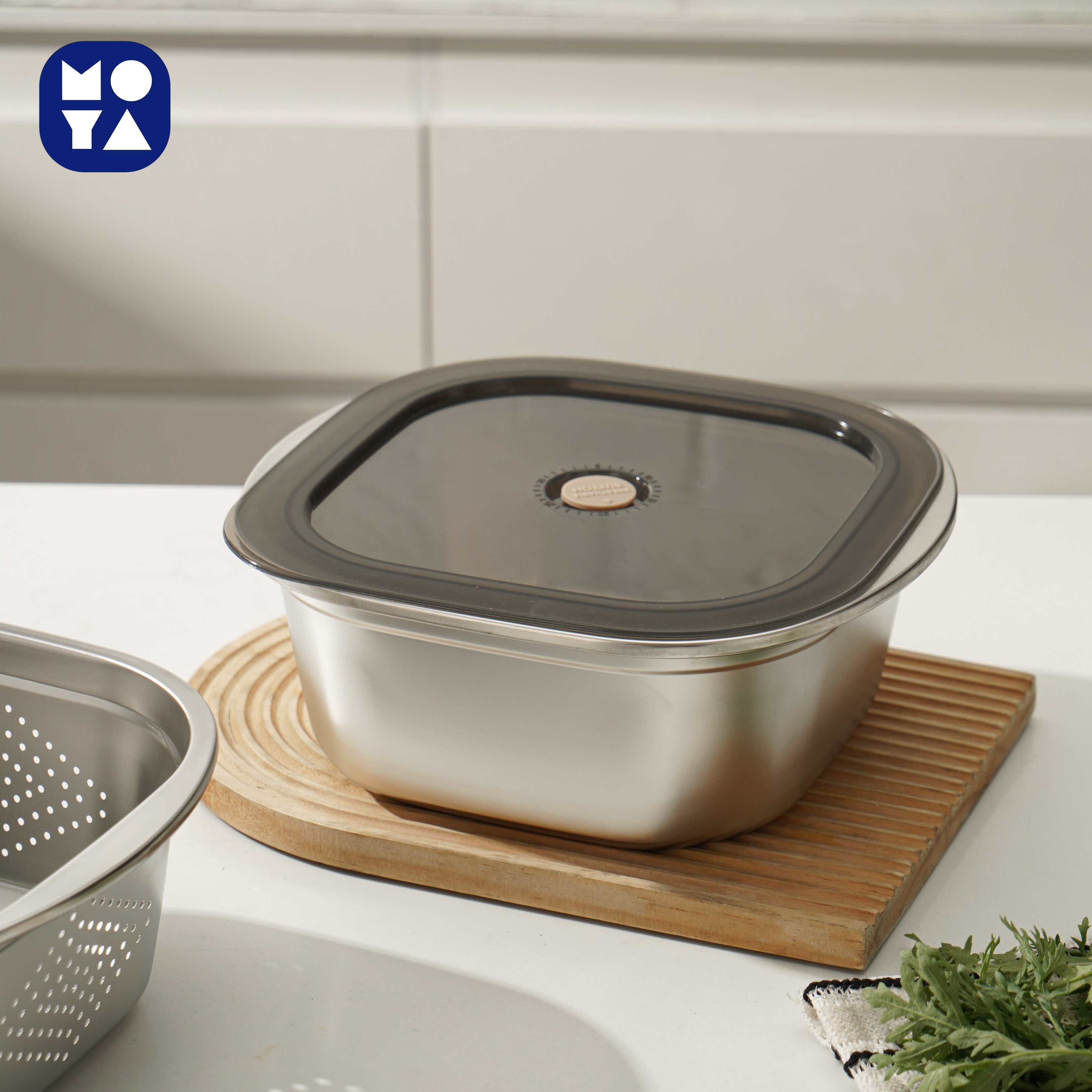 MOYA 304 Stainless Steel Nesting Colander Bowl Set with Clear Lids, Multi-Use Food Strainer for Kitchen Washing & Storage