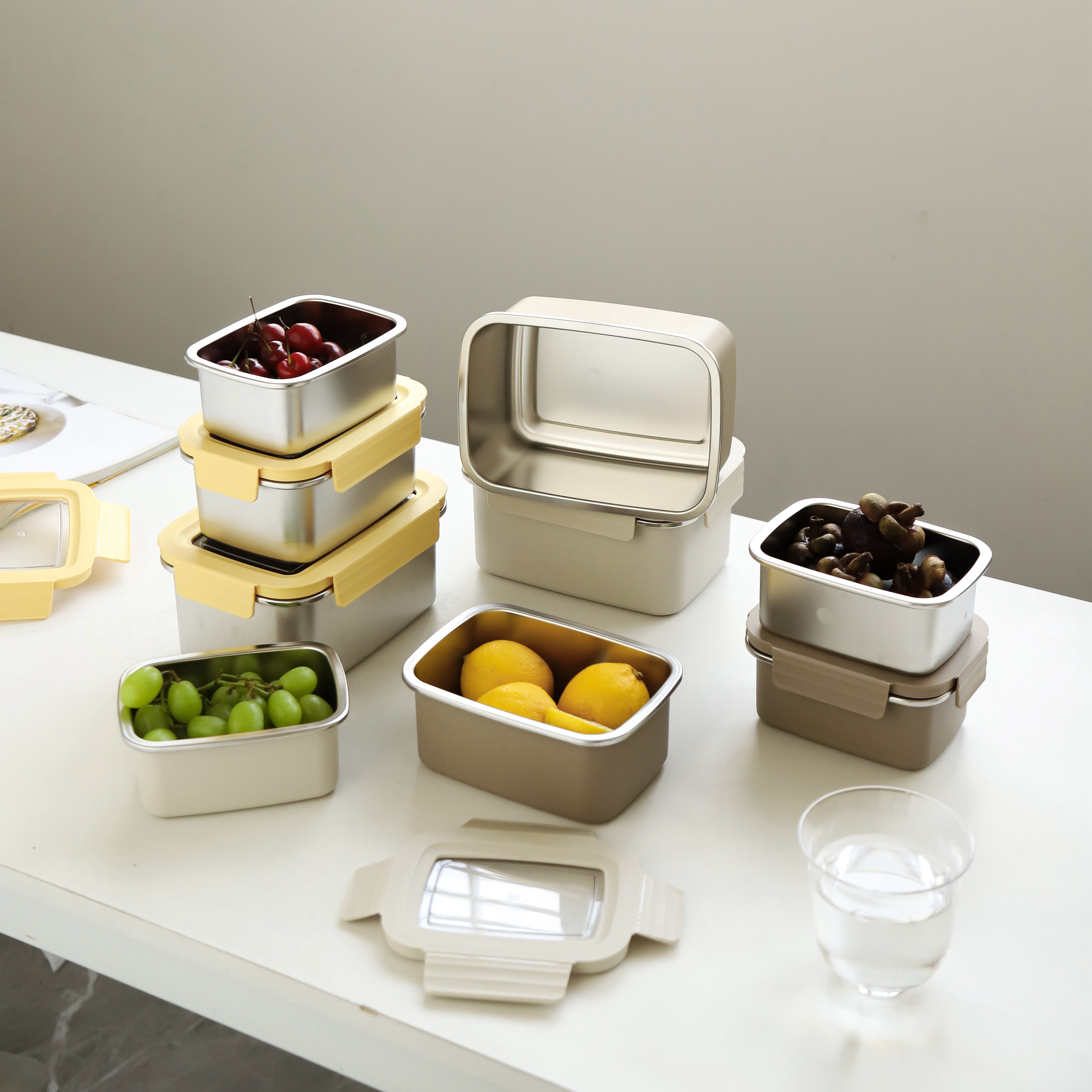 Korean Style Rectangular Food Containers | Stainless Steel/Plastic with Airtight Lids, Solid Color (Beige/Brown) & Spray-Painted Design, for Meal Prep, Fridge Storage, Leftovers